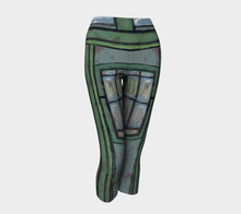 Load image into Gallery viewer, Green Gaze Yoga Capris
